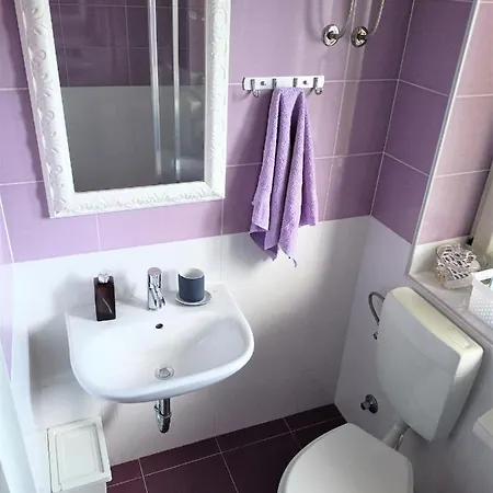 Apartman Cozy In The City Center